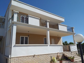 Villa 390 mq modugno zona s.s.96
