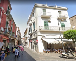 Locale commerciale