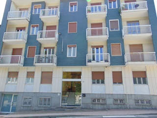 Bilocale pino torinese via roma 6