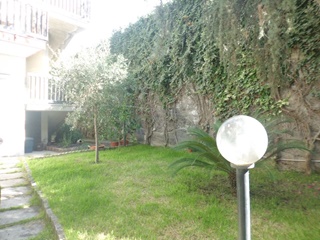 Appartamento in villa con giardino