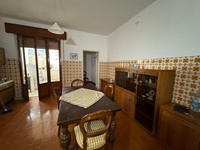 04c09093-dc5f-4bf2-bf3a-e7d1991704a3