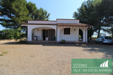 Villa abitabile a san vito dei normanni