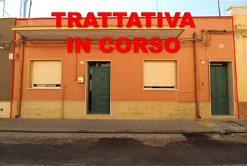 Casa totalmente da ristrutturare (anche i solai)