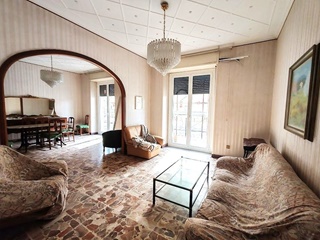 Appartamento di vani cinque con posto auto e cantina