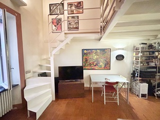 Pieno centro storico di savona bilocale con soppalco