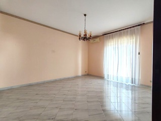 Appartamento di vani tre e mezzo con garage