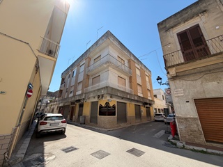 Appartamento con garage in pieno centro