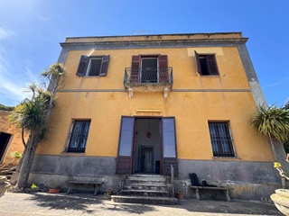 Villa  del 900 in vendita a valderice