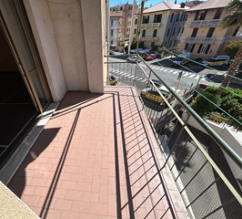 A pochi passi dal mare quadrilocale con terrazzino